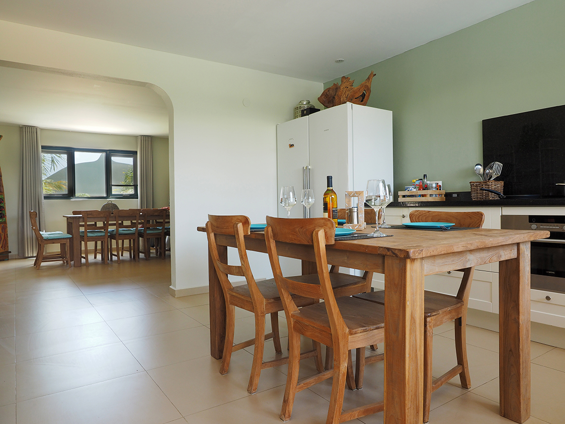 Oasis guesthouse Bonaire kitchen